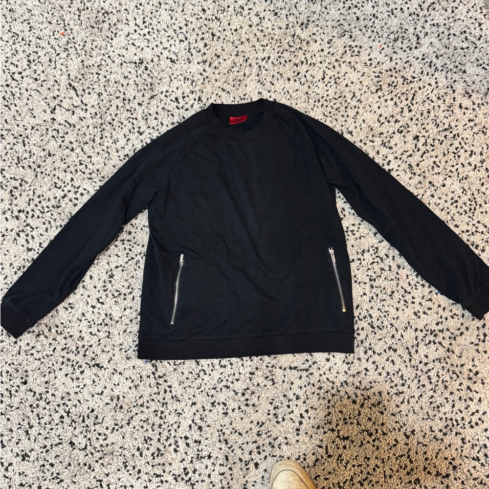 HUGO Black Crewneck Sweater Classic Knit Design